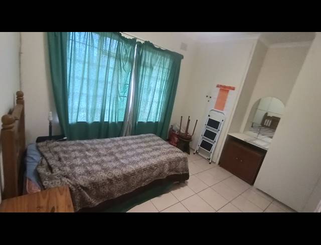 2 BEDROOM DUPLEX FOR SALE IN ESCOMBE
